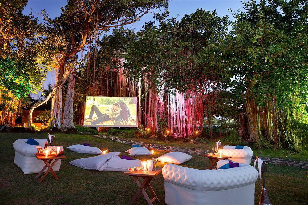 Lux* Grand Gaube Resort & Villas Exteriör bild The Banyan Tree
