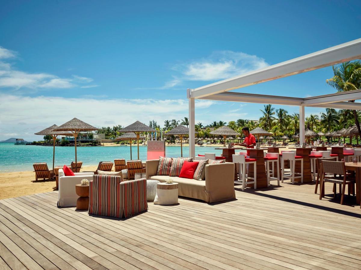 Lux* Grand Gaube Resort & Villas Exteriör bild The Beach Bar at Sandals South Coast