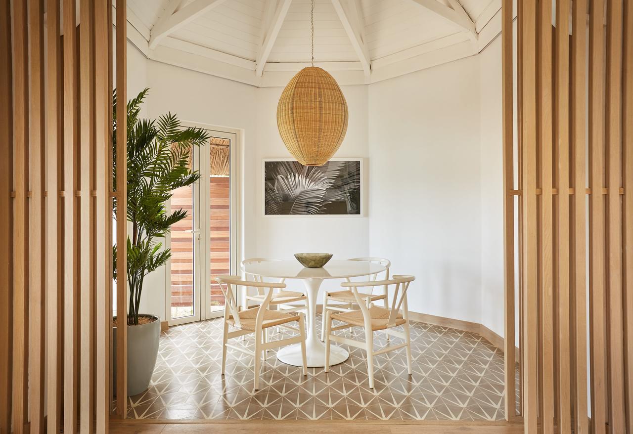 Lux* Grand Gaube Resort & Villas Exteriör bild Dining room